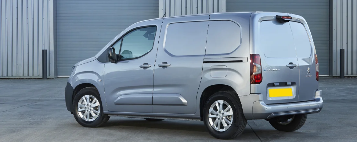 Side profile of the Peugeot Partner van