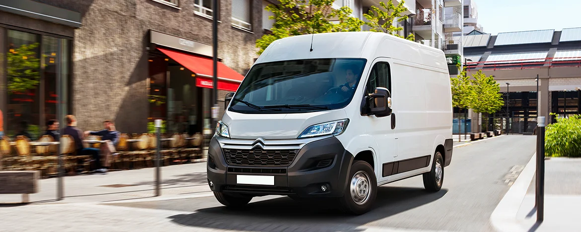 Citroen e-Relay driving